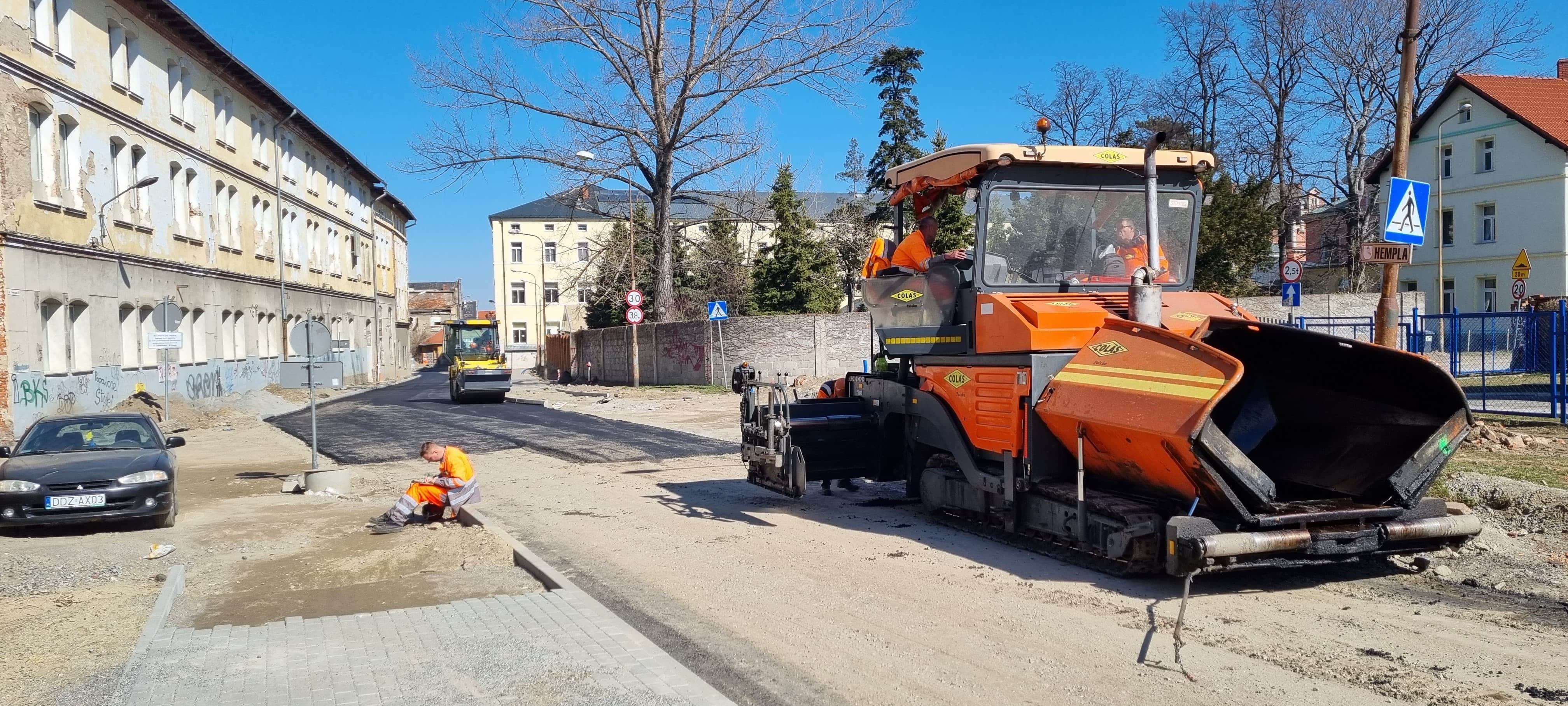 Roboty drogowe przy ulicy Grabskiego