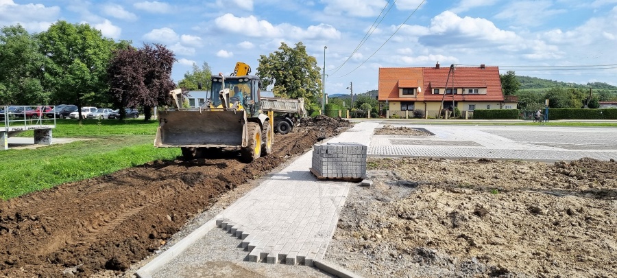 Dobiega końca budowa parkingu przy Parku Miejskim