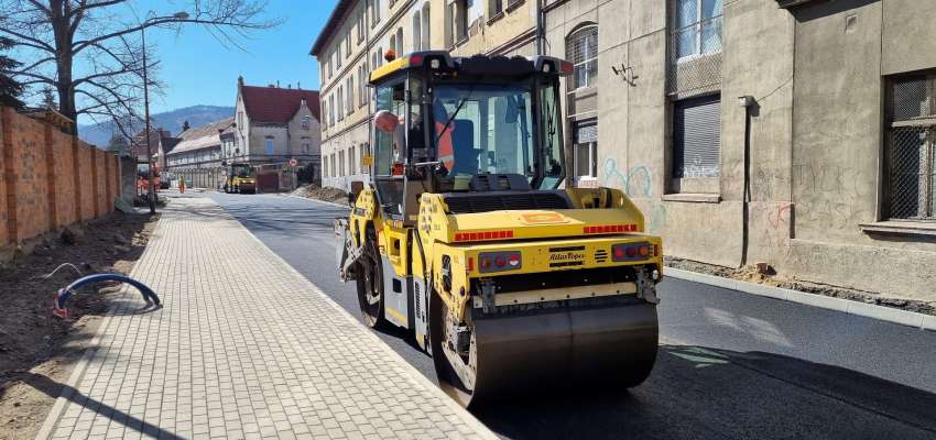 Prace przy budowie i rozbudowie dróg