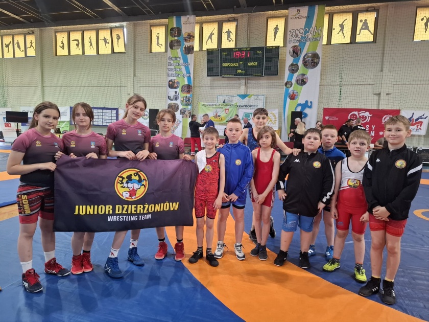 Zawodnicy IRON BULLS BIELAWA i JUNIOR DZIERŻONIÓW