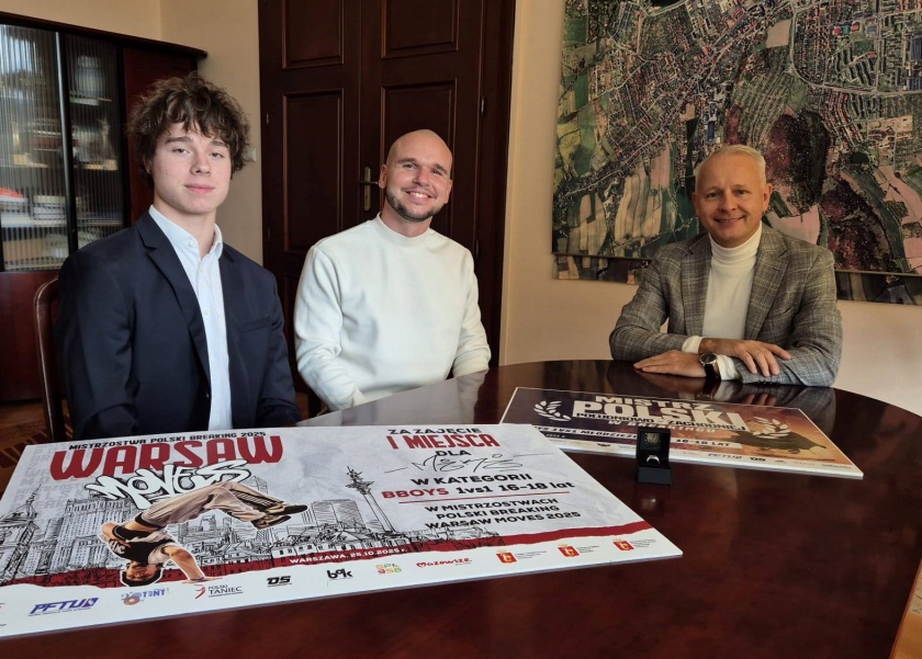 Mikołaj, p. Grzegorz Gniwecki na spotkaniu z burmistrzem Bielawy