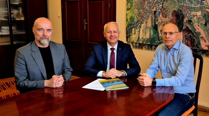 Przedstawiciele Marszałka Województwa Dolnośląskiego na spotkaniu z Burmistrzem Bielawy