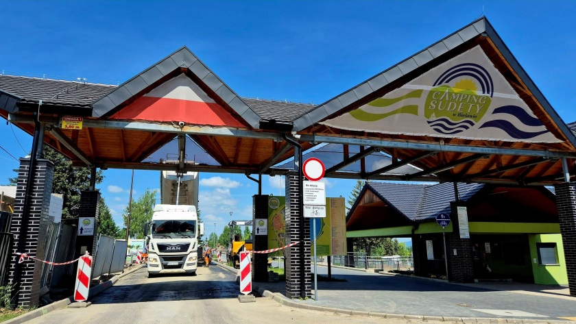 Wejście na Camping Sudety